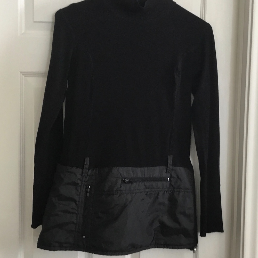HIP & VERY Eclectic BLACK TOP!!!